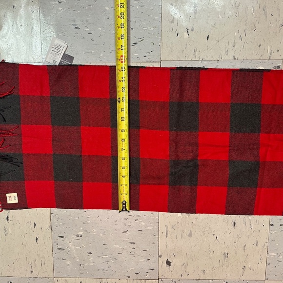 NWT Abercrombie & Fitch Buffalo Plaid Scarf Red/Black (unisex) - Picture 5 of 8